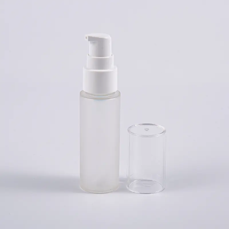Różne kolory Okrągły kształt 30 ml butelka PETG z balsamem z pompką do użytku w podróży Różne kolory Okrągły kształt 30 ml butelka PETG z balsamem z pompką do użytku w podróży