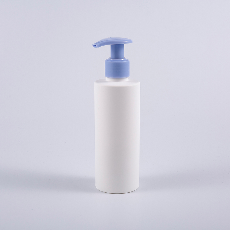 Frost White Okrągła butelka do mycia rąk z pompką o pojemności 200 ml PE Frost White Okrągła butelka do mycia rąk z pompką o pojemności 200 ml PE